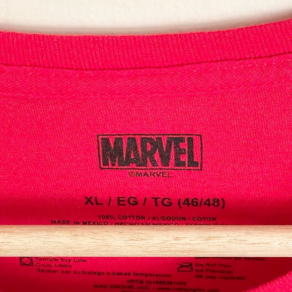 NEW Marvel X-Force Deadpool Domino Cable Graphic Red T Shirt Adult size XL - Picture 6 of 6